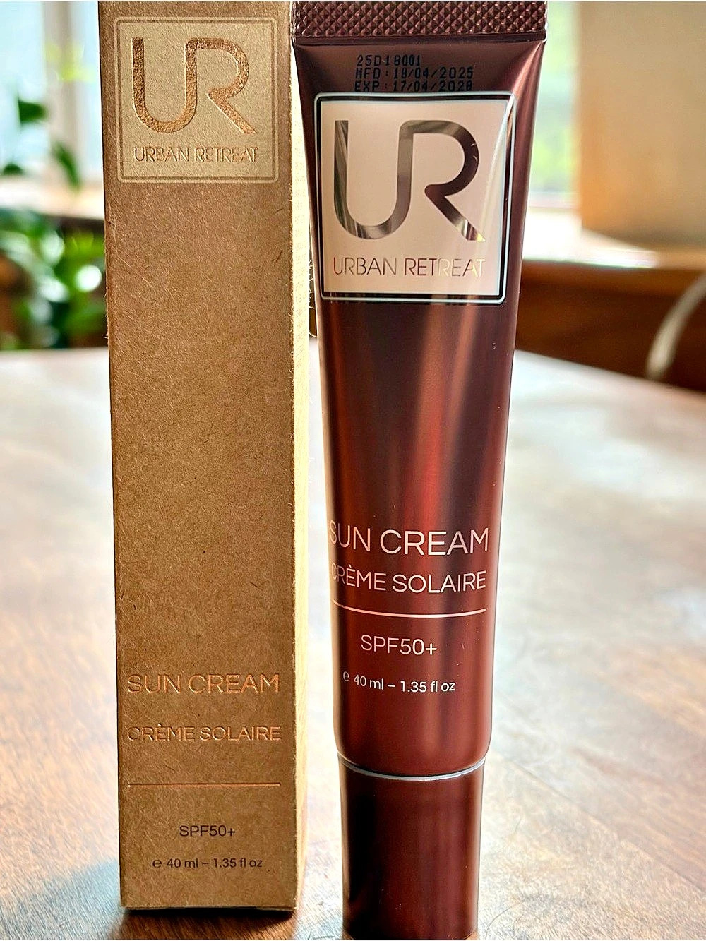Urban Retreat UR Sun Cream SPF 50+ Broad Spectrum Crème Solaire 40ml / 1.35 fl o